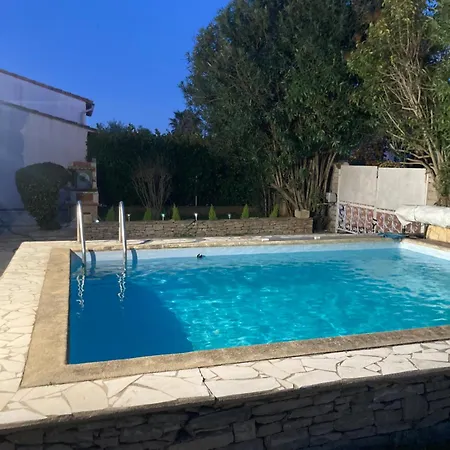 Equipe 2 Avec Piscine Апартаменты *